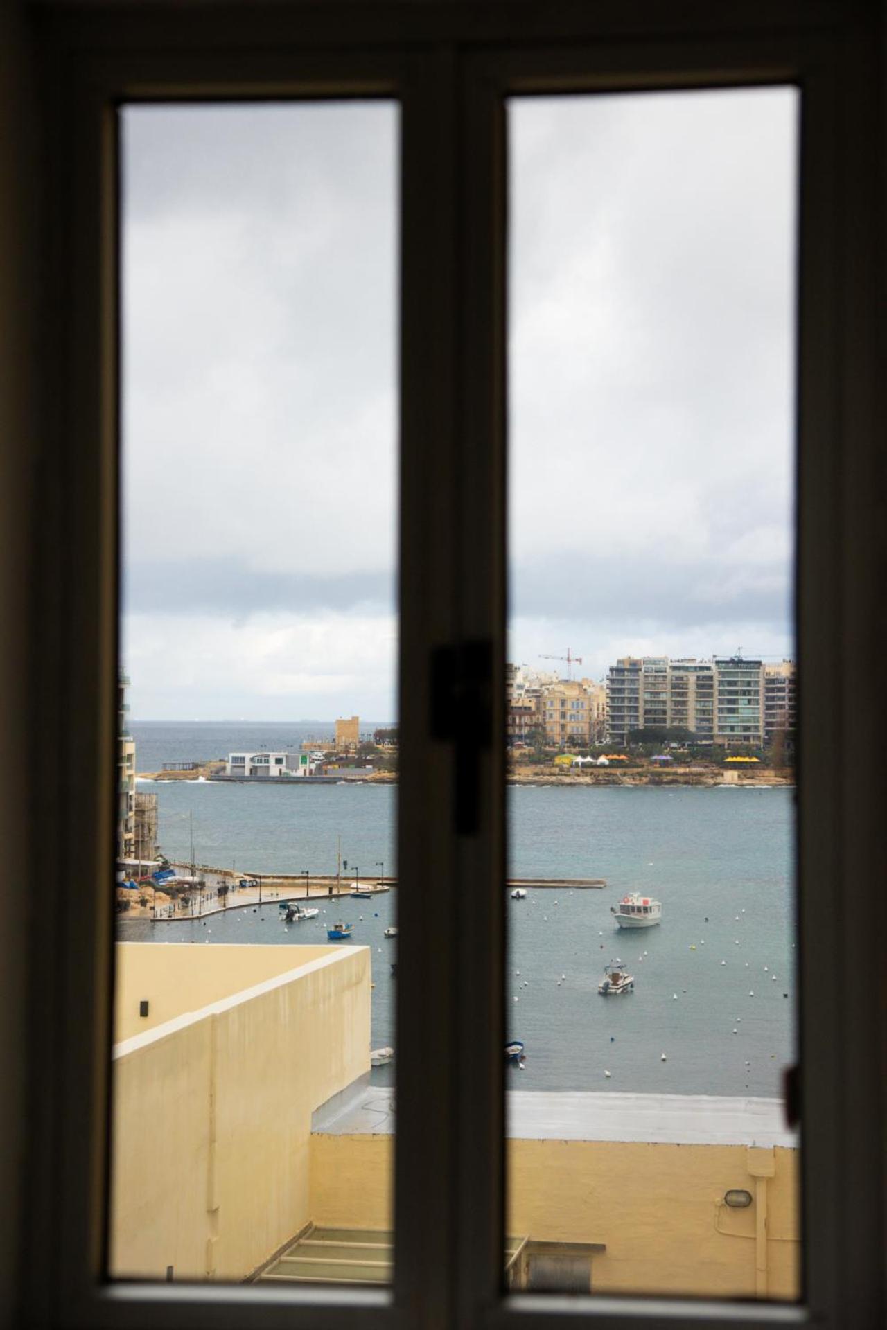 Chic 1br Retreat In St Julian's By Holi Apartament