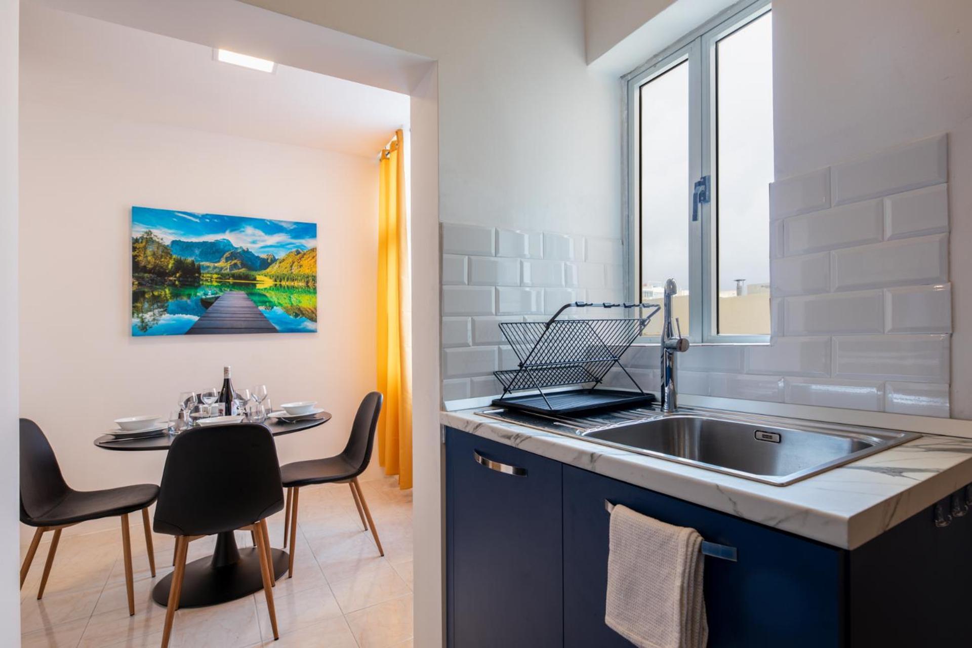 Chic 1br Retreat In St Julian's By Holi Apartament *